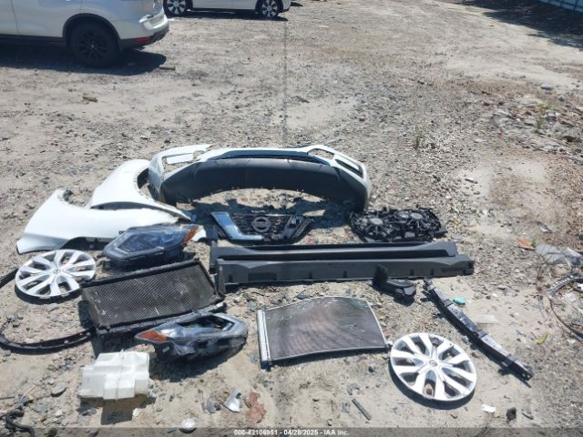 KNMAT2MV7HP533088 Nissan ROGUE S