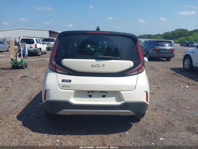 KNDJ23AU7P7840988 KIA SOUL LX