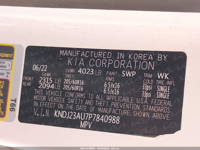KNDJ23AU7P7840988 KIA SOUL LX