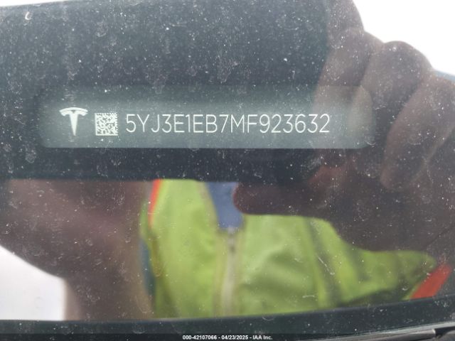 2021 TESLA MODEL 3 5YJ3E1EB7MF923632 Photo 8