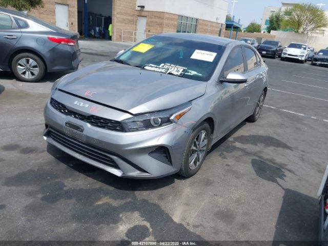 3KPF24AD1RE748029 KIA Forte Lxs