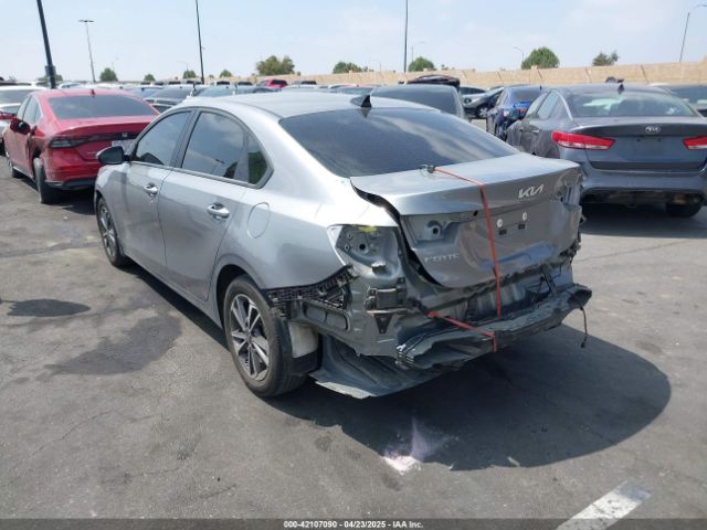 3KPF24AD1RE748029 KIA Forte Lxs