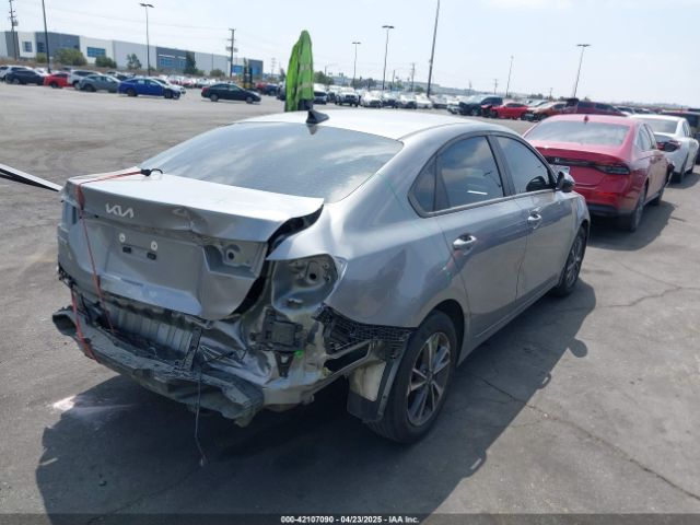 3KPF24AD1RE748029 KIA Forte Lxs