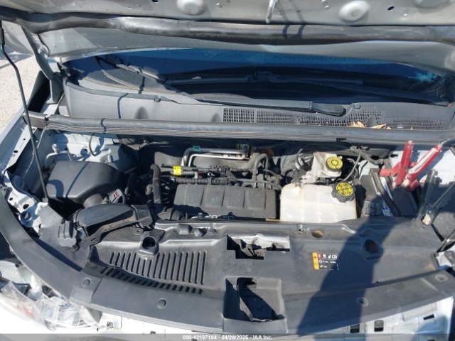 KL7CJKSB8LB033001 Chevrolet Trax Fwd Ls