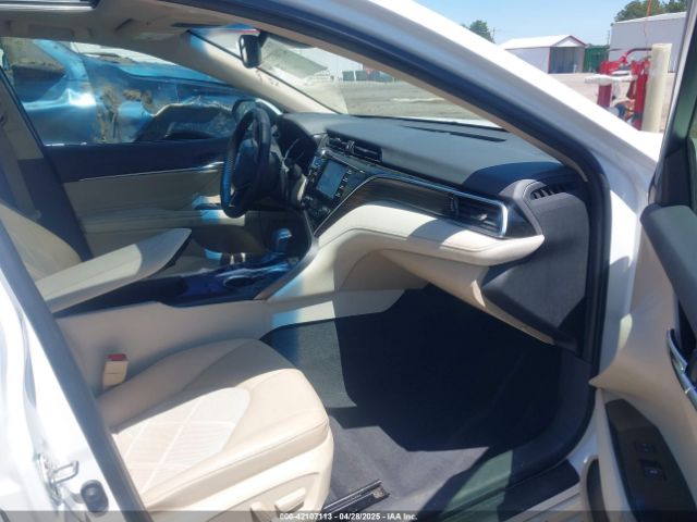 4T1B11HKXJU016486 Toyota CAMRY XLE