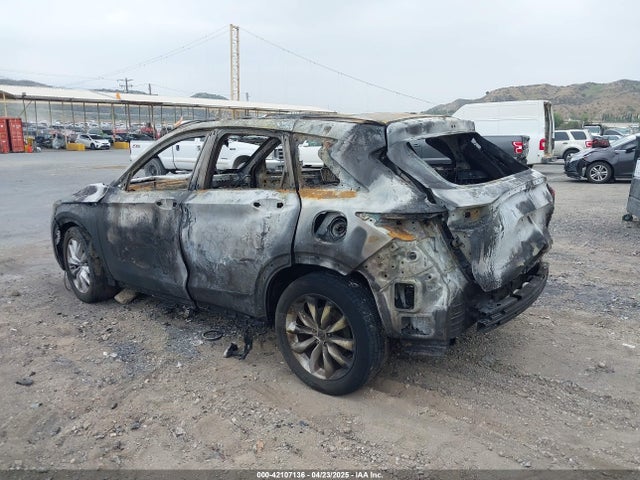 Infiniti 2019 2019 3PCAJ5M14KF124357 Image 3
