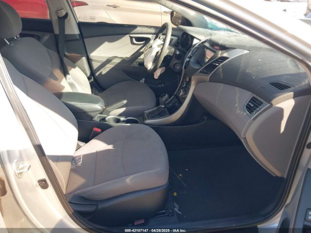 5NPDH4AE8FH590181 Hyundai ELANTRA SE