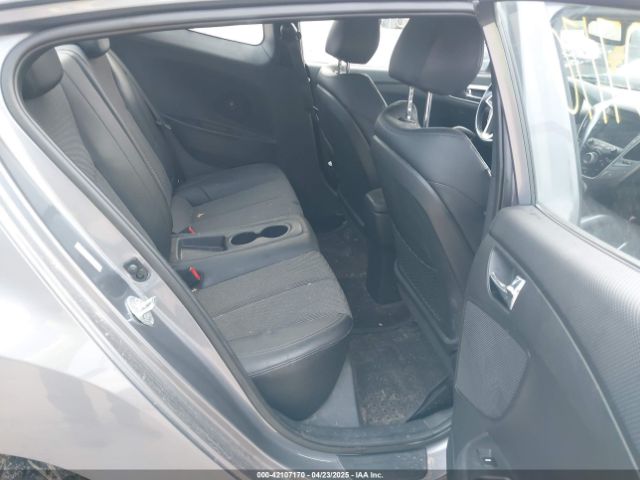 KMHTC6AD5EU183478 Hyundai Veloster Base W/black