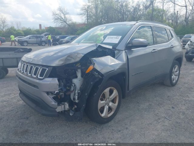 3C4NJCBB7KT742453 Jeep Compass Latitude Fwd