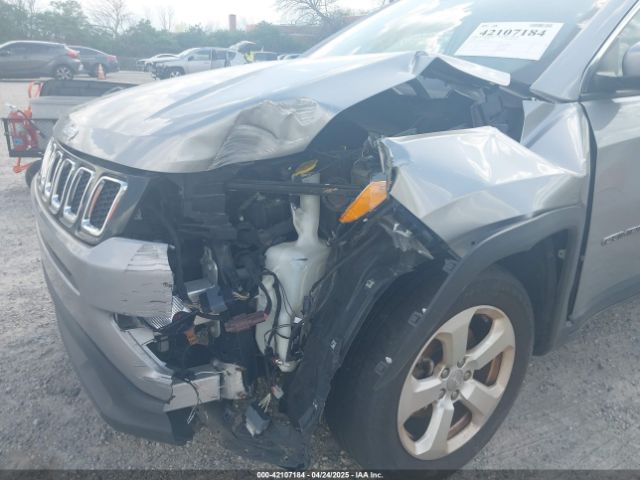 3C4NJCBB7KT742453 Jeep Compass Latitude Fwd