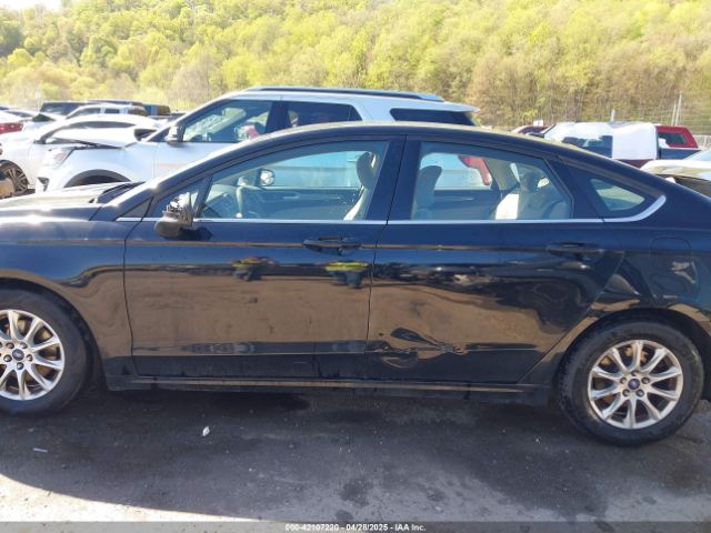 3FA6P0G76HR161950 Ford FUSION S