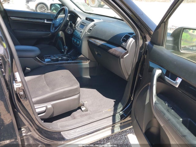 5XYKT3A64EG508333 KIA SORENTO LX