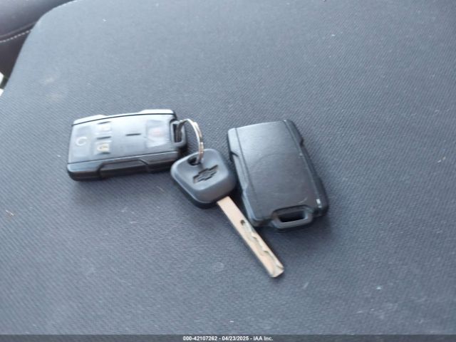 1GCVKREC9HZ337300 Chevrolet Silverado 1500 2lt
