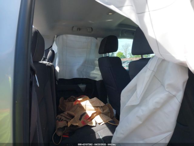 1GCVKREC9HZ337300 Chevrolet Silverado 1500 2lt