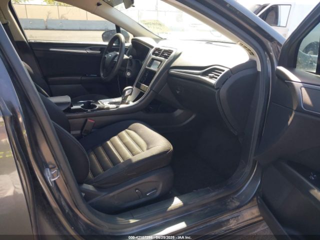 3FA6P0HD8FR128336 Ford FUSION SE