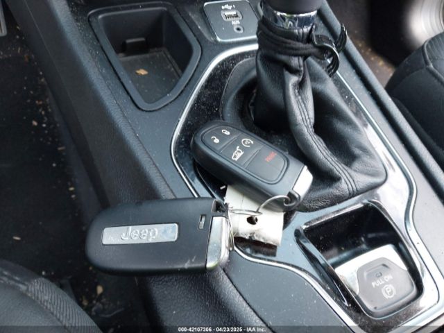 1C4PJLDB8KD402904 Jeep Cherokee Limited Fwd