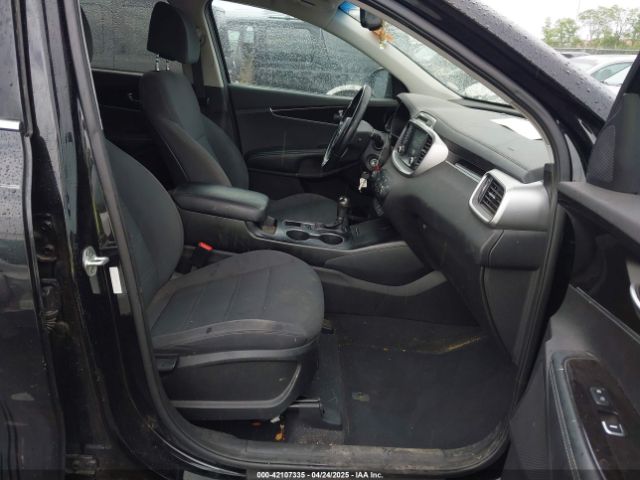 5XYPG4A38HG276622 KIA Sorento 2.4l Lx