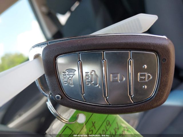 KM8J33AL9KU014718 Hyundai TUCSON SEL