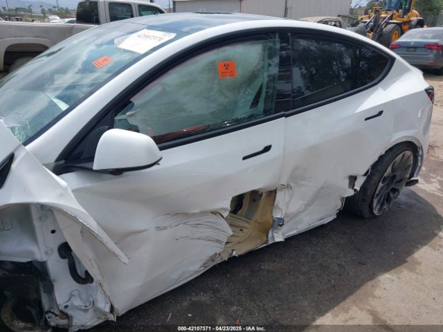 7SAYGDEFXPF809250 Tesla Model Y Performance Dual Motor All-wheel Drive