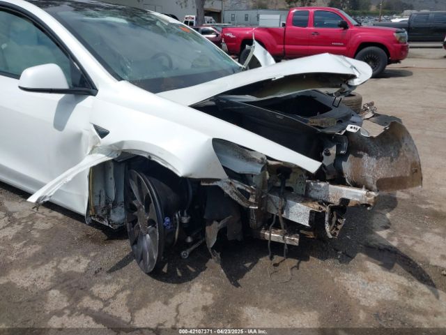 7SAYGDEFXPF809250 Tesla Model Y Performance Dual Motor All-wheel Drive