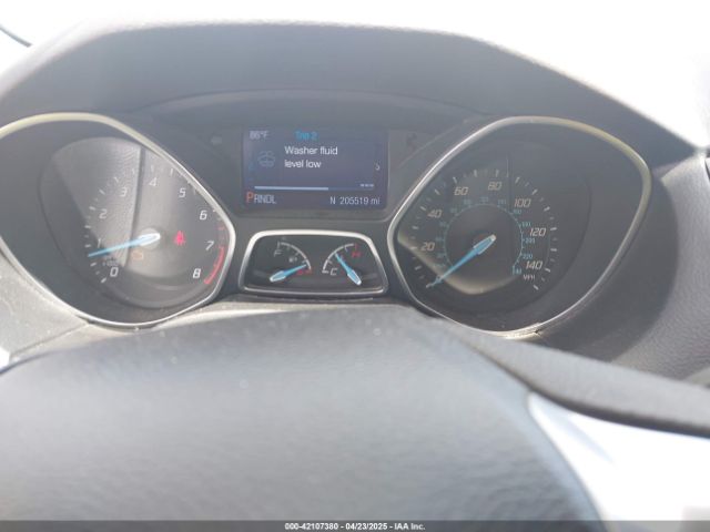 1FADP3K22EL140219 Ford FOCUS SE