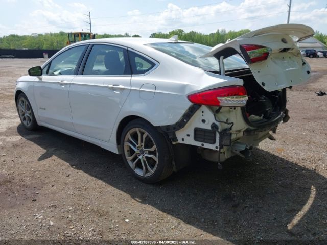 3FA6P0RUXKR121736 Ford Fusion Hybrid Titanium