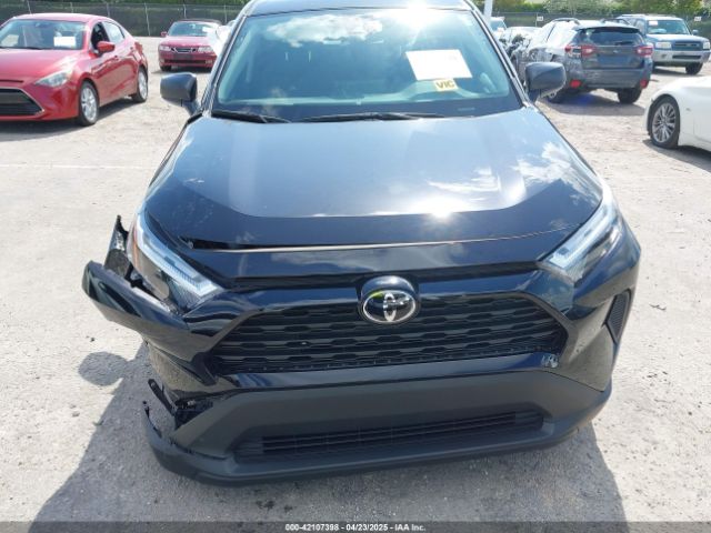 2T3H1RFV6RC287250 Toyota RAV4 LE