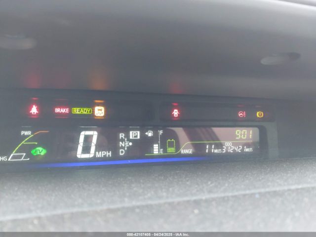 JTDZN3EU8EJ000528 Toyota Prius V Five