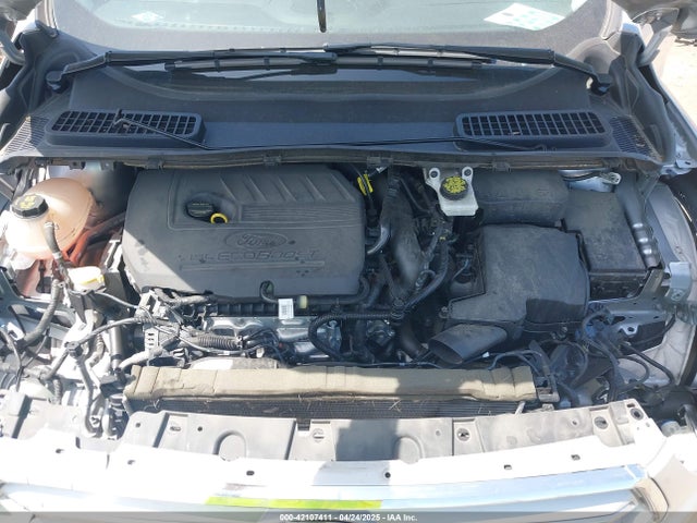 1FMCU0GDXJUC74516 Ford ESCAPE SE