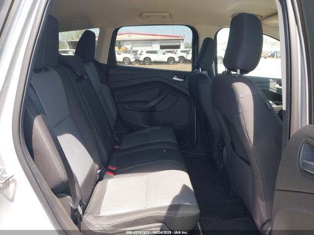1FMCU0GDXJUC74516 Ford ESCAPE SE