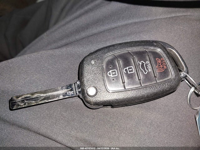 5NPE24AF9JH698963 Hyundai SONATA SE