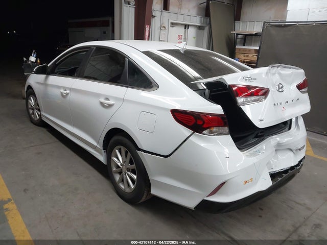 5NPE24AF9JH698963 Hyundai SONATA SE