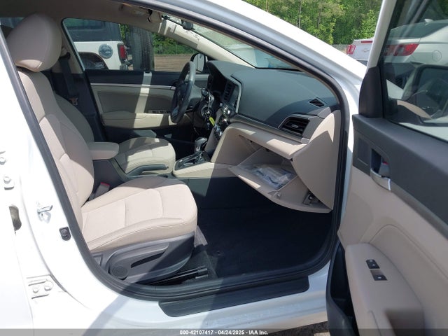 5NPD84LF5LH533969 Hyundai ELANTRA SEL