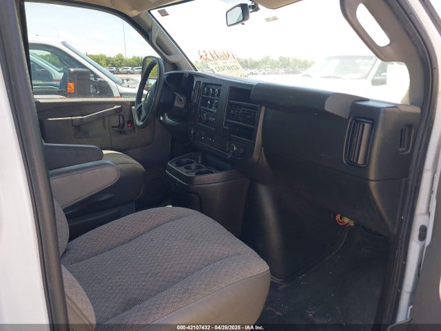 1GCWGAFG8K1365250 Chevrolet Express 2500 Work Van