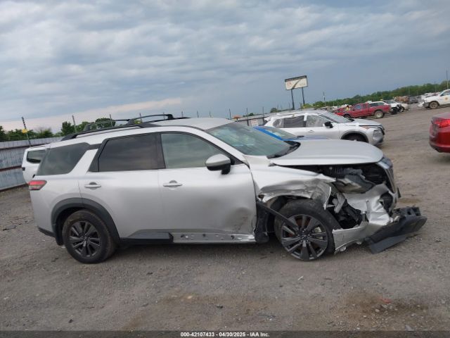 5N1DR3BC6NC241692 Nissan Pathfinder Sv 4wd