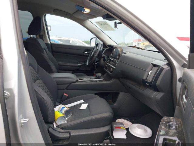 5N1DR3BC6NC241692 Nissan Pathfinder Sv 4wd