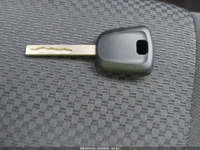 1GCVKREC4GZ113687 Chevrolet Silverado 1500 2lt