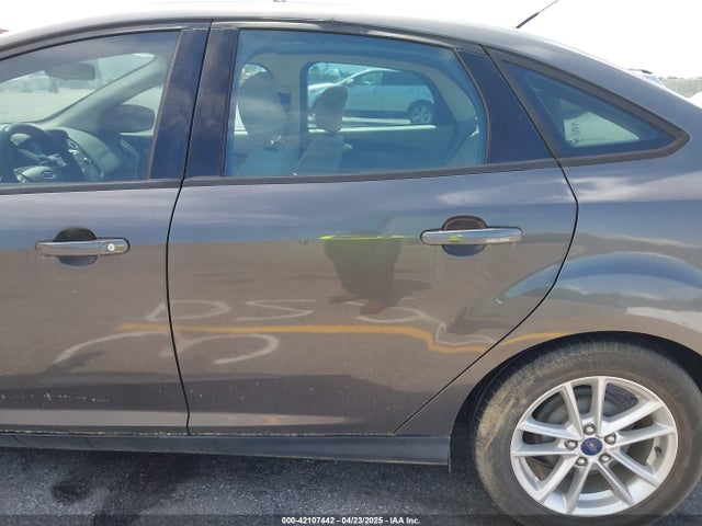 1FADP3F26GL207417 Ford FOCUS SE