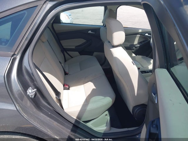 1FADP3F26GL207417 Ford FOCUS SE