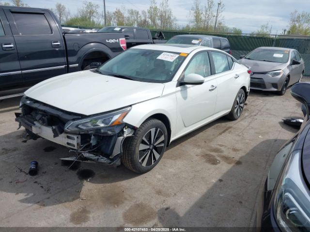 1N4BL4DW7MN372228 Nissan Altima Sv Intelligent Awd
