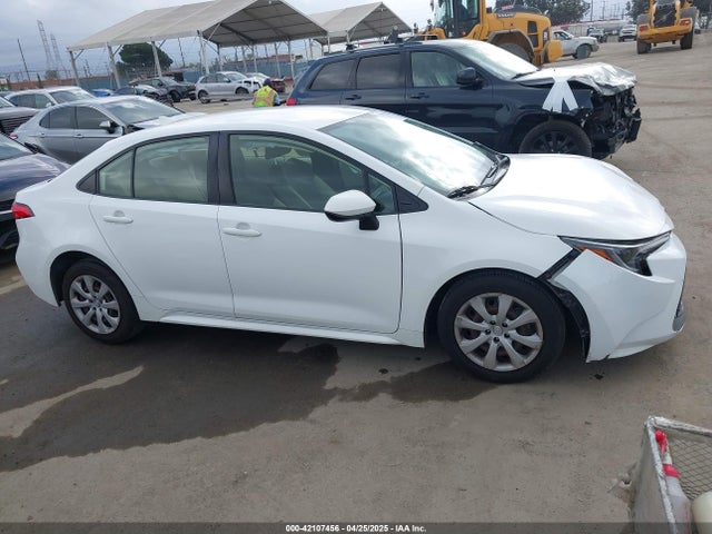 JTDEPRAE7LJ095929 Toyota COROLLA LE