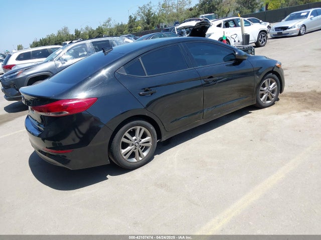 5NPD84LF4HH177053 Hyundai ELANTRA SE