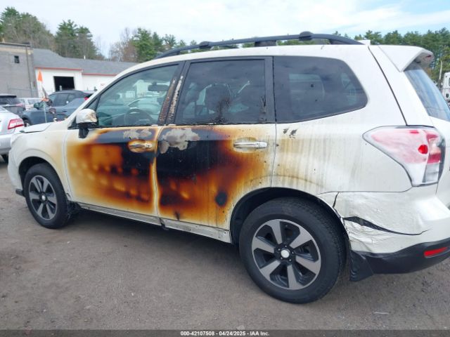 JF2SJAEC4JH425448 Subaru Forester 2.5i Premium