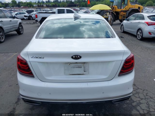 KNAS34J66K6010426 KIA K900 Luxury