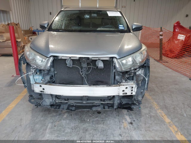 5TDKKRFH4GS143724 Toyota Highlander Xle V6