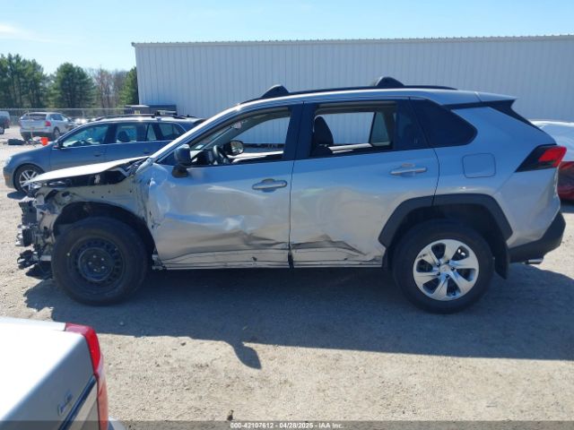 2T3F1RFV7MW238816 Toyota RAV4 LE