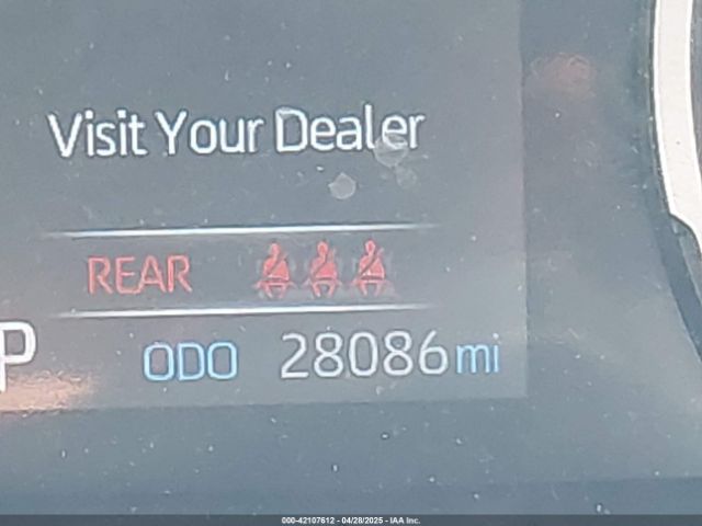 2T3F1RFV7MW238816 Toyota RAV4 LE