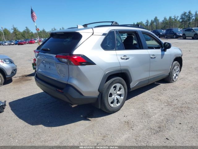2T3F1RFV7MW238816 Toyota RAV4 LE