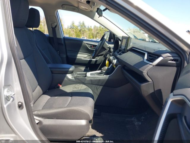 2T3F1RFV7MW238816 Toyota RAV4 LE