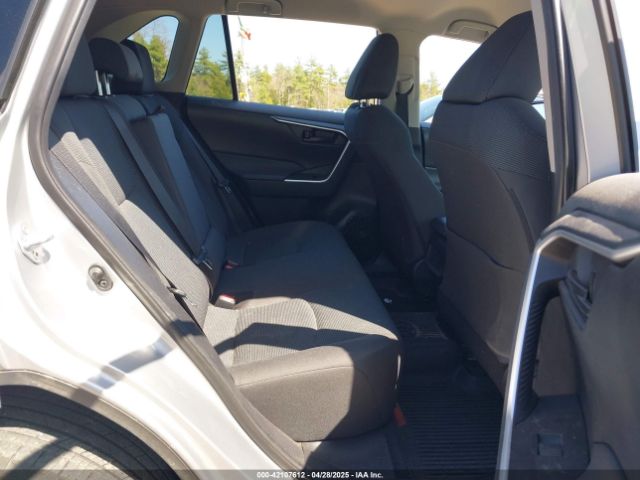 2T3F1RFV7MW238816 Toyota RAV4 LE